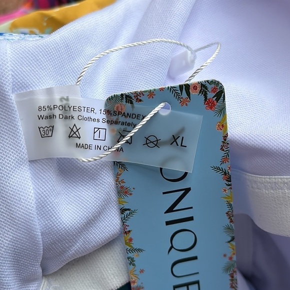 Yonique NWT Multi Color Blouson Racer Back Swim Top Tankini Women's Size XL - Picture 5 of 6